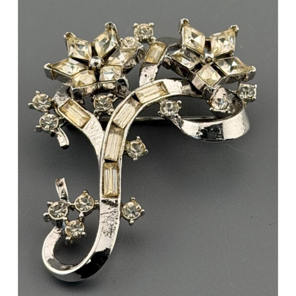 Vintage Trifari Brooch Floral Rhinestone Star Signed Pat. Pend 2"